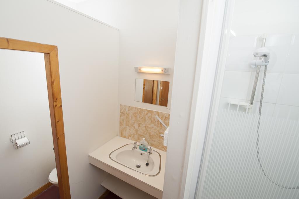 Craggan Outdoors Ardenbeg Bunkhouse Hostel Grantown-on-Spey Phòng bức ảnh